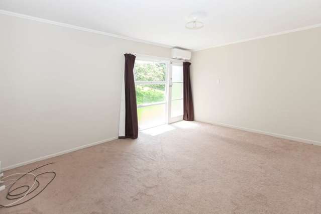 2/10 Athens Road Onehunga_2