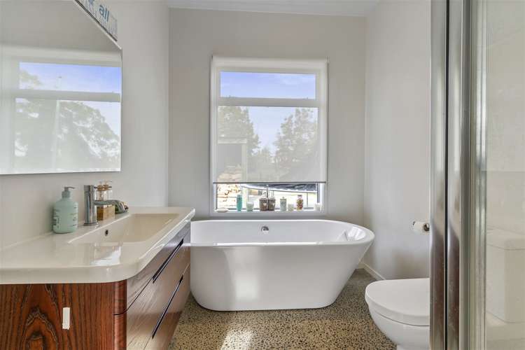 695 Essendon Road Darfield_11