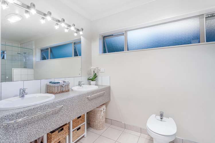 64 Ruze Vida Drive Massey_10