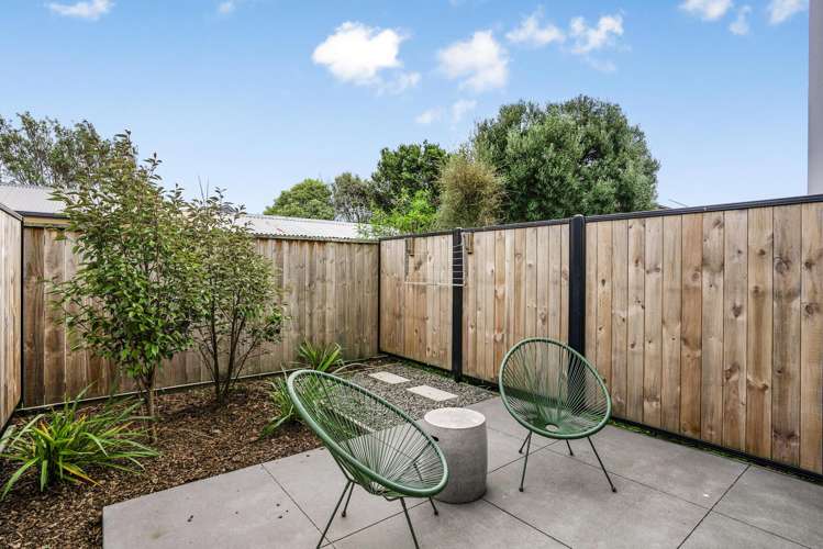 7/25 Bush Street Naenae_12