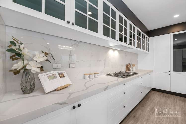 16 Aklander Rise Flat Bush_4