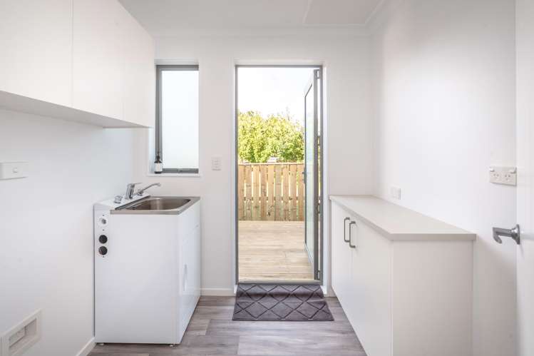 7 Orion Way Featherston_14