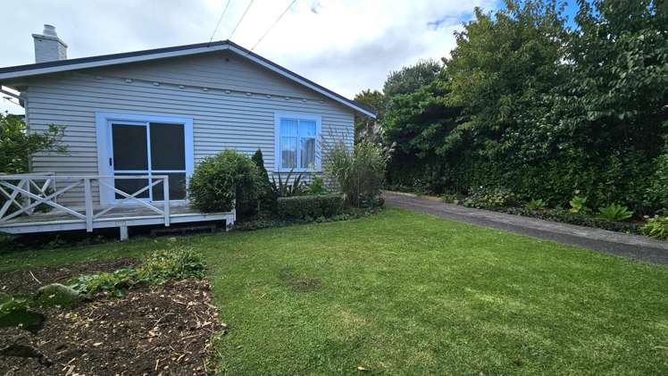 72 Broadway Waitara_11