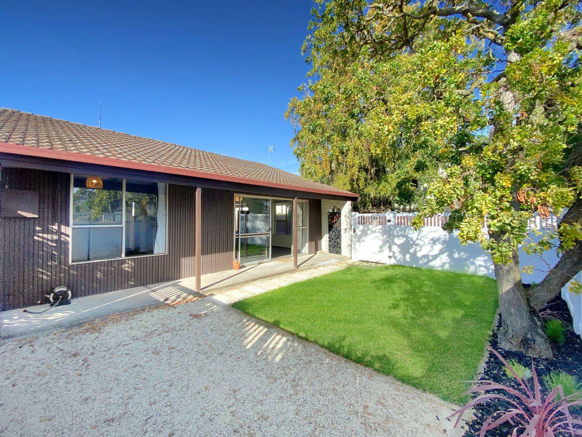 3/74 Picton Av Riccarton_0