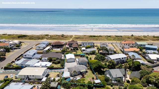 Fantastic Beachside Living - Packed with Potential