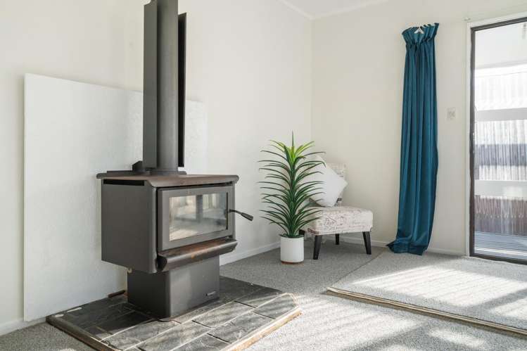 17B Grayson Avenue Mangakakahi_6