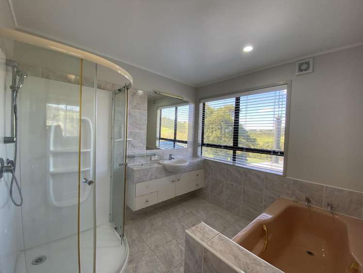 72 Ireland Road Waitoki_17