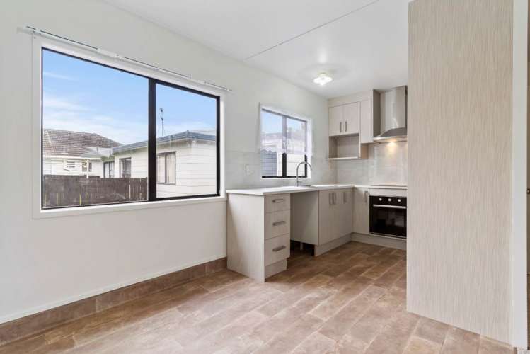 17b Coxhead Road Manurewa_6