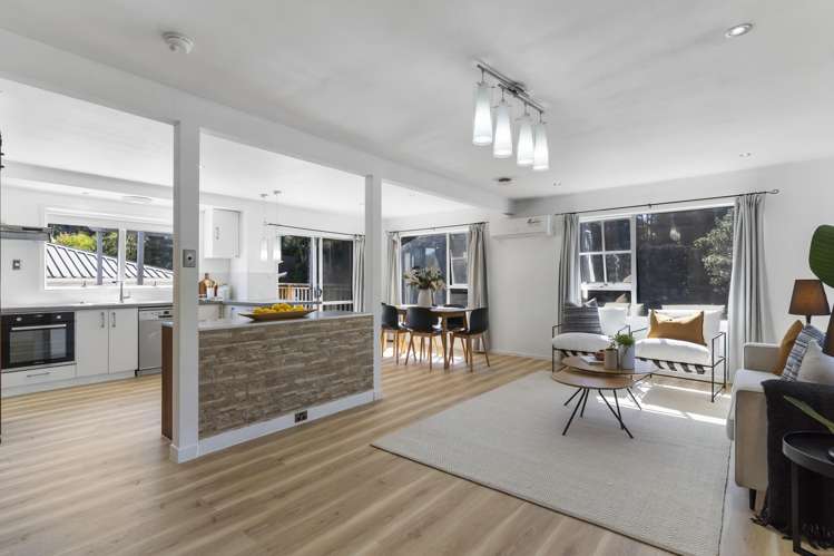 1/6 Sapphire Place Bayview_2