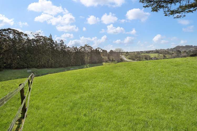 1115 State Highway 16 Waimauku_35