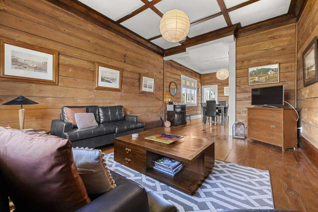 22 Wallis Street Raglan_3