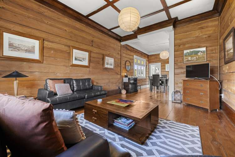 22 Wallis Street Raglan_3