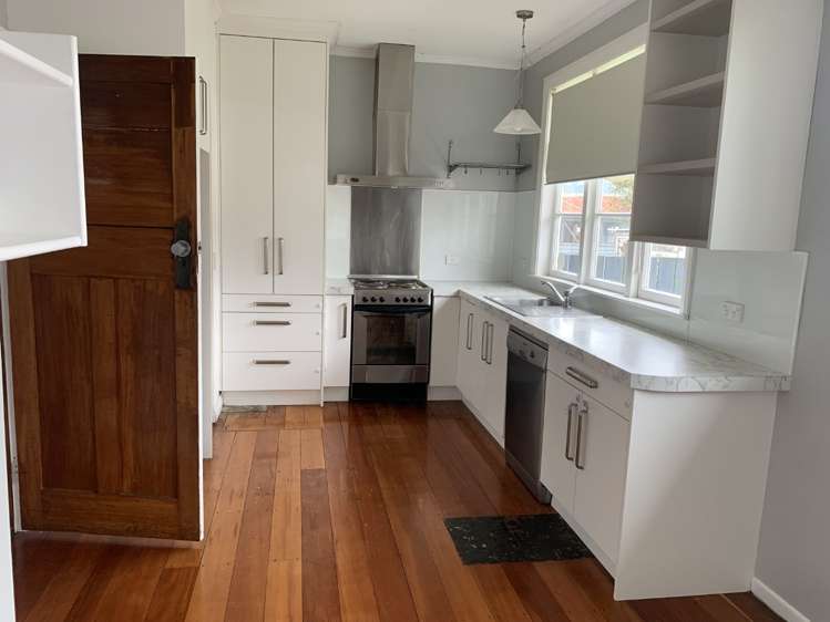 40 Treadwell Street Naenae_3