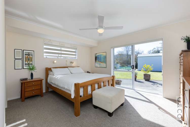 2 Applemoors Way Riverhead_26