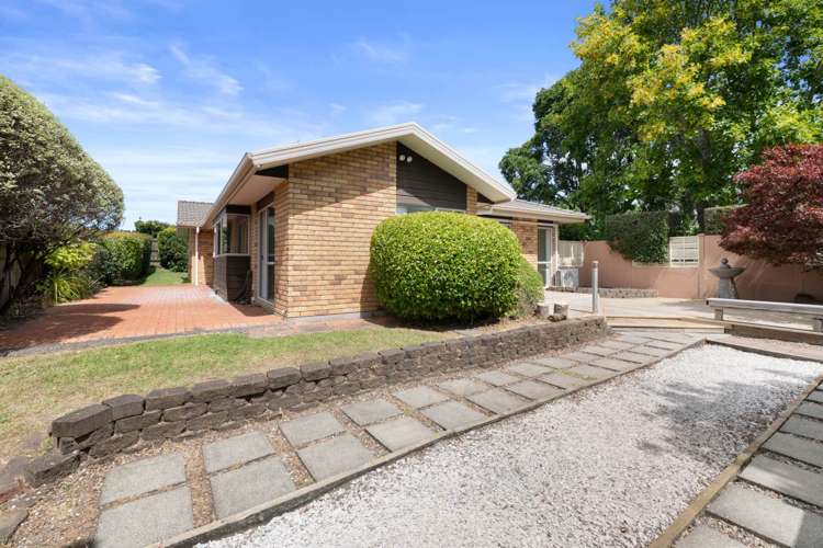 22 Vanderbilt Parade Albany_23