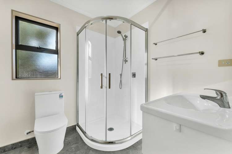7 Newfound Way Glen Eden_18