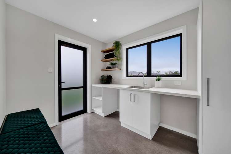 13 Thomason Road Egmont Village_18