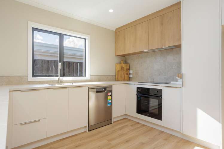 19 Pourewa Street_5