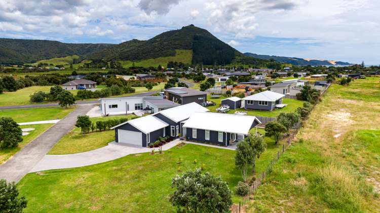 35 Kokopu Street Ahipara_31