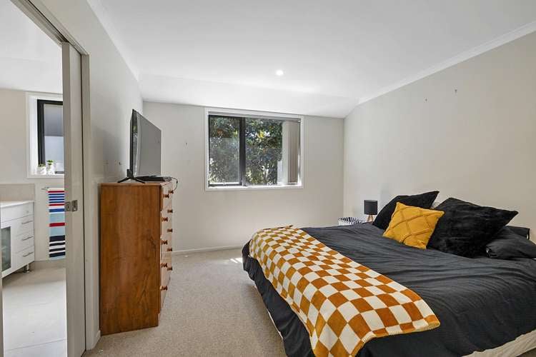 48 Magnolia Drive Westown_12