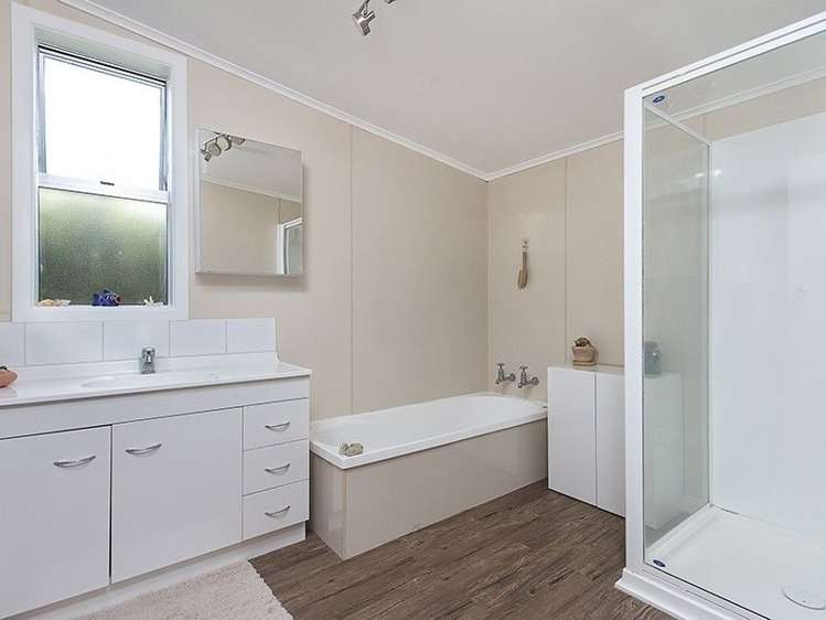 64 Wharf Road Clarks Beach_7