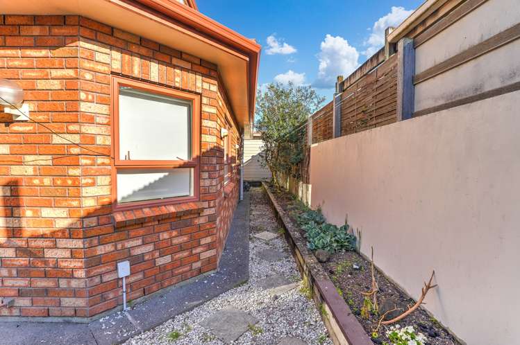 66d Waimumu Road Massey_18
