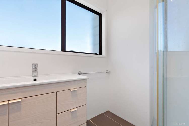 1/88 Sunvue Road Glen Eden_11