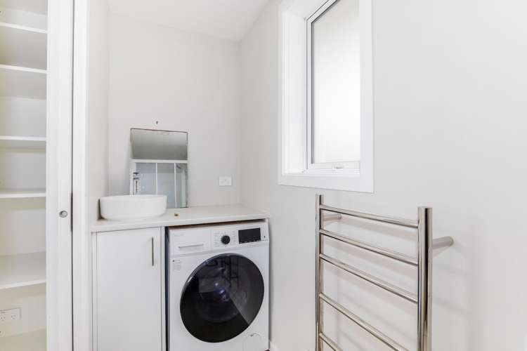 1 Thurso Grove Papakowhai_18