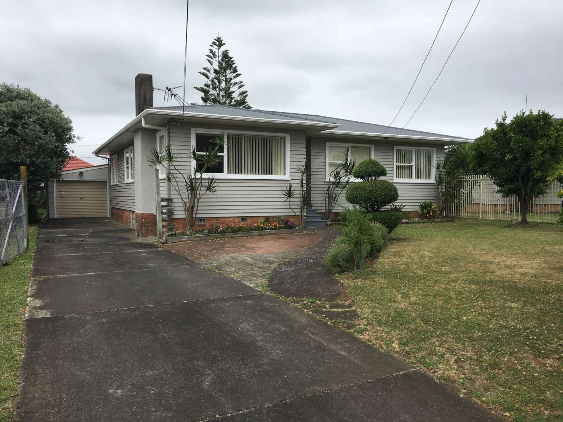 8 Halswell Street Mangere East_0