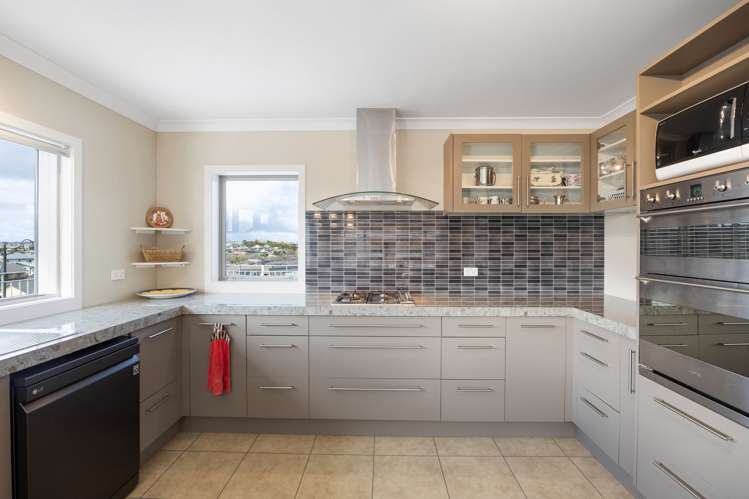 15 Evergreen Rise Grandview Heights_7