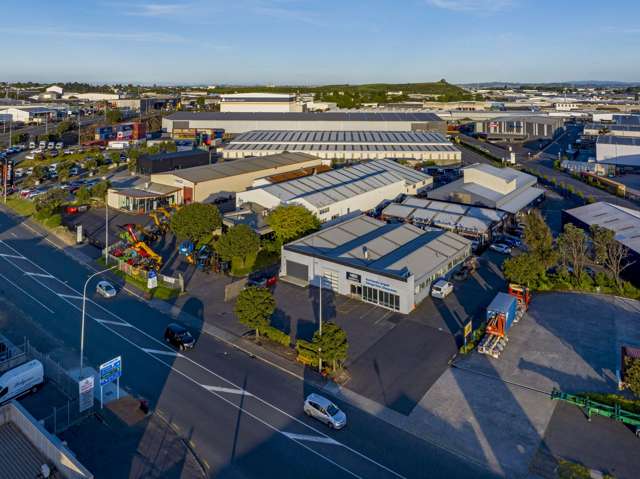 Refurbished industrial on Neilson Street