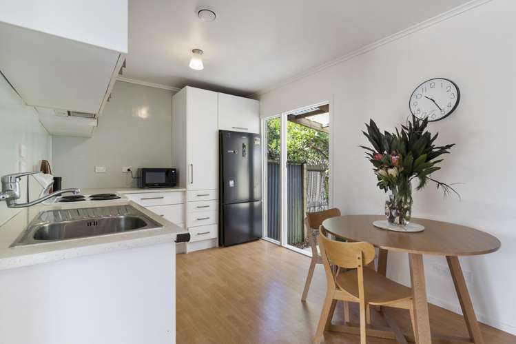 6/7 Willerton Avenue New Lynn_5