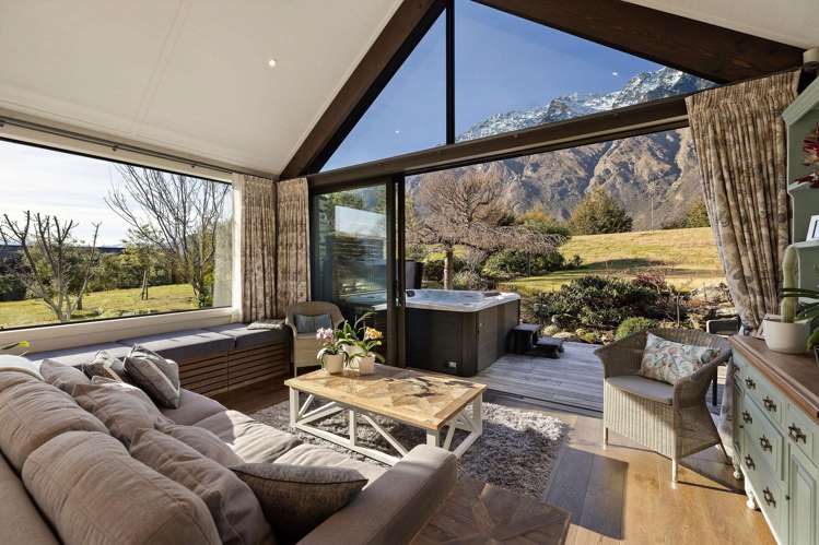 31 Hackett Road Jacks Point_14