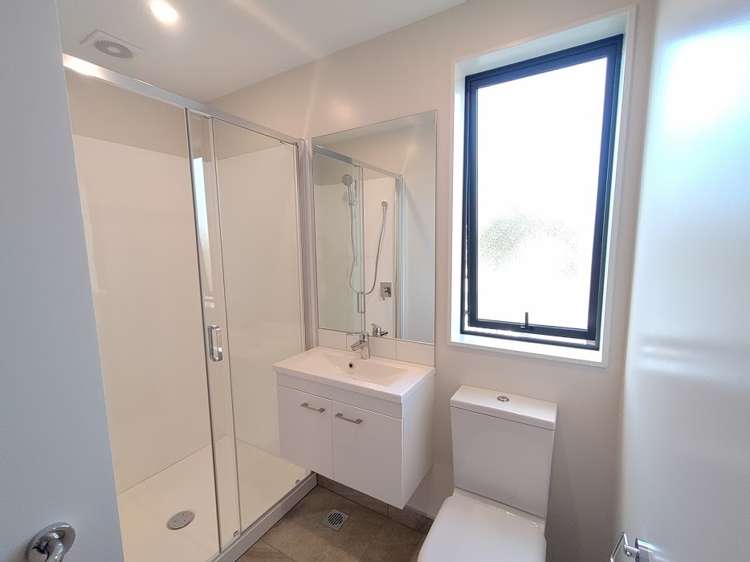 4/9 Beaufield Lane Te Atatu Peninsula_7