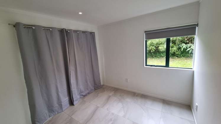 2/43 Ramillies Place 10878_10