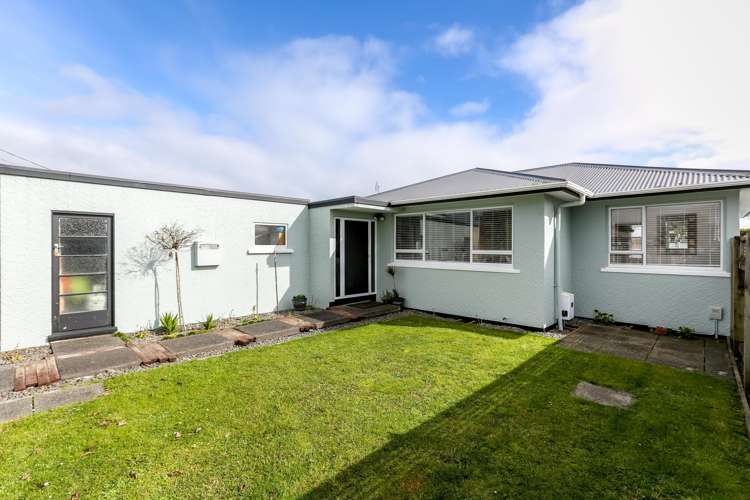 17 Tarahua Road Vogeltown_1