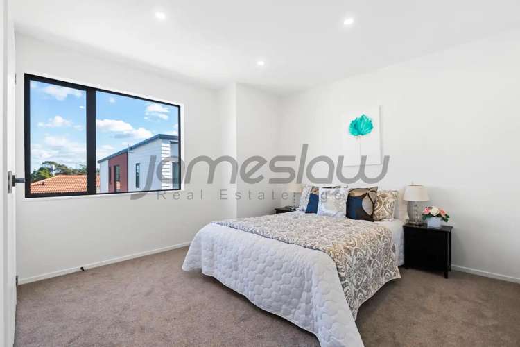 5/5 Chevis Place Pakuranga_5