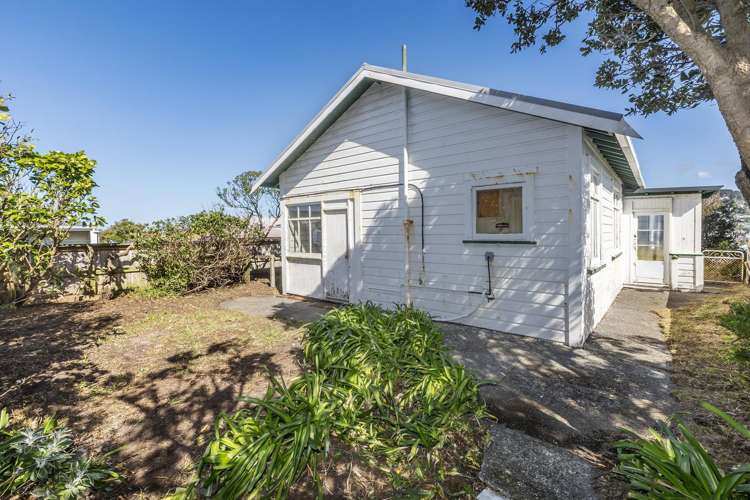 11 Lonsdale Crescent Rongotai_4