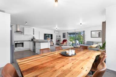 25 Arrowfield Drive_2