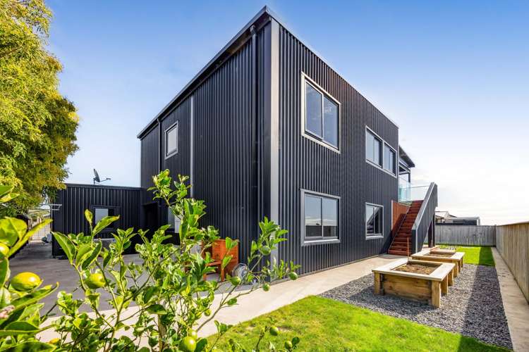 6 Hawetaone Street Bell Block_29