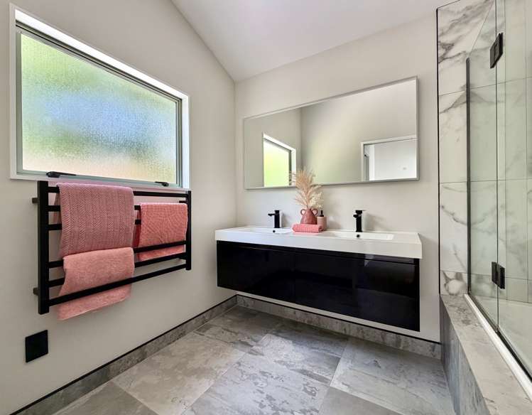 90B Eskdale Road Birkdale_18