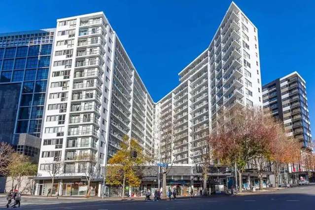 Furnished Two-Bedroom Apartment â Convenient City Living