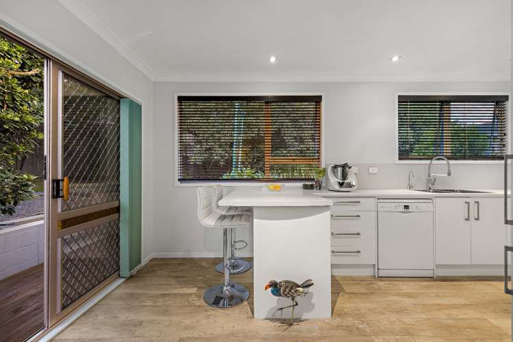 37 Bodi Place Te Atatu South_5