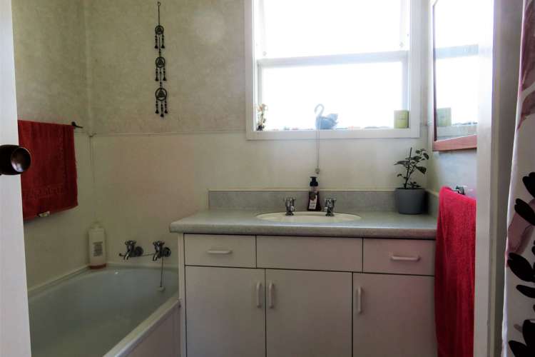 405 Ensor Street Thames_13