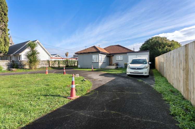 1/29 & 2/29 Weymouth Road Manurewa_23