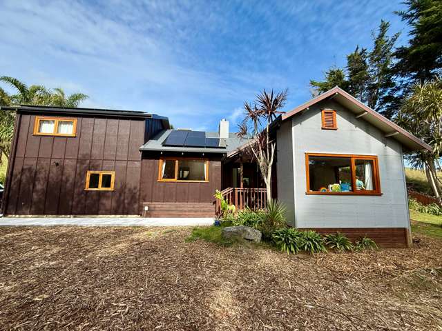 91D Greenslade Road (Main House)