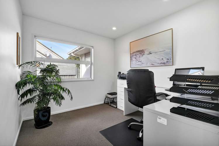 16 Egmont Street Patea_19