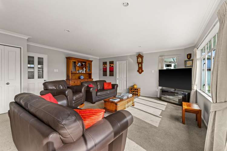 52 Kensington Drive Taradale_16