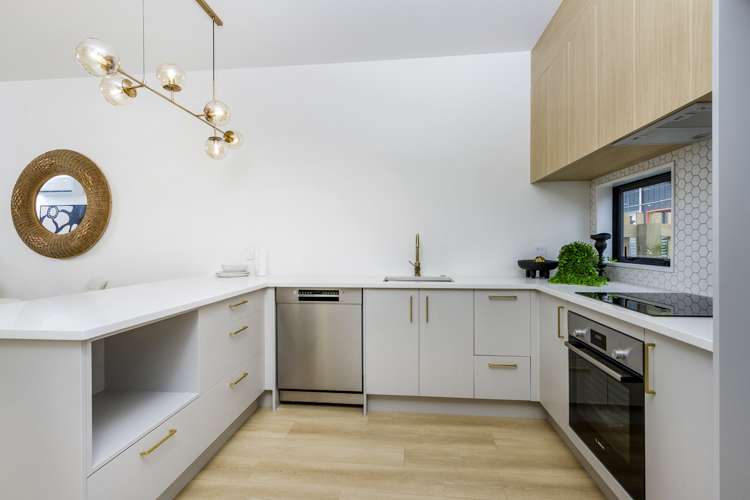 15 Kaikape Lane Flat Bush_8