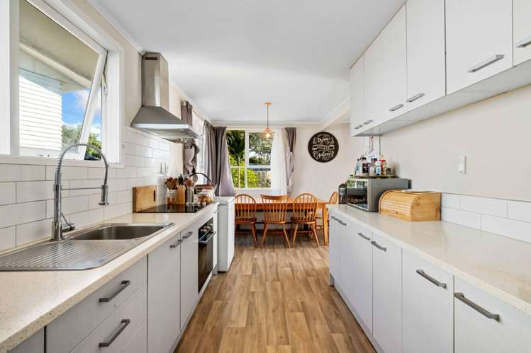 26 Sandbrook Avenue Otara_10